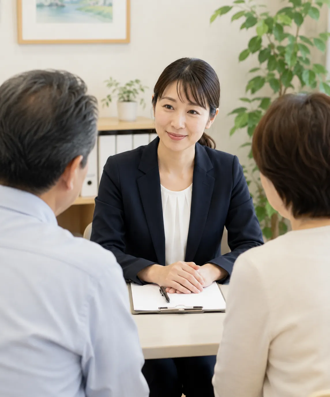娘の交際相手の身辺調査について相談を受けるファミリー調査事務所 新潟支店の相談員